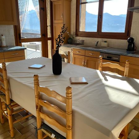Appartement T3 Avec Vue Sur Le Lac Chorges Bagian luar foto